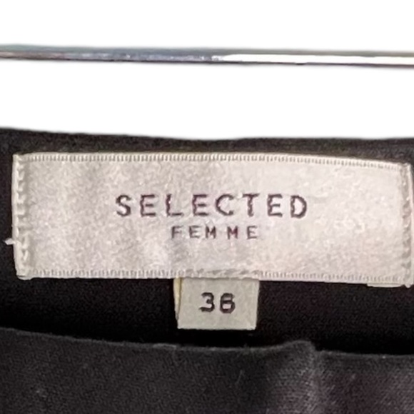 ASOS Selected Femme Muse Pipping MW Cropped Pant  Black/Red Pipping Size 36 - Picture 12 of 14